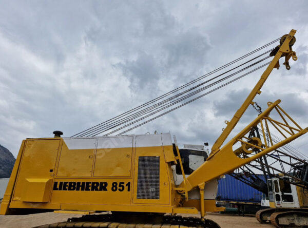 LIEBHERR HS851 1987 MODEL 66 TON